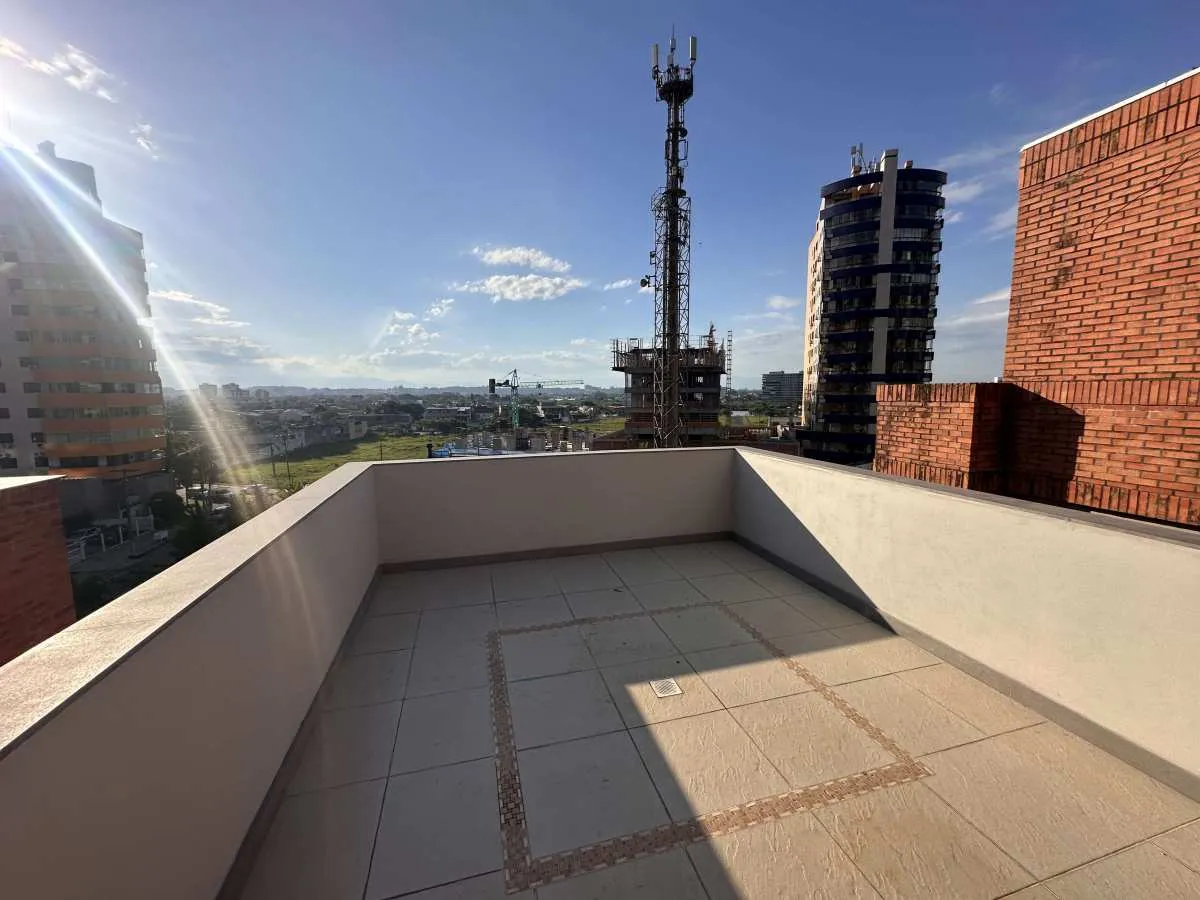 Imagem Cobertura à venda em Torres, predial, com 3 quartos, 252,00m2