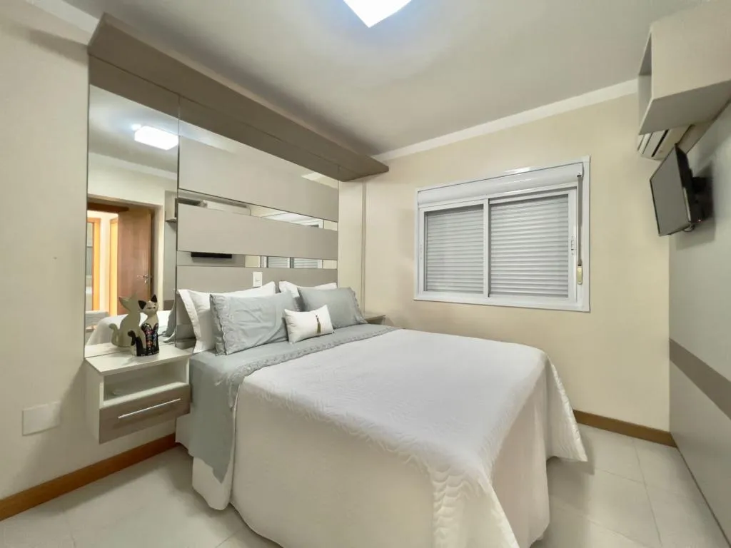 Imagem Apartamento 2 Dormitórios - Bairro Centro