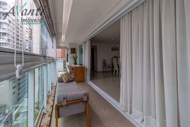 Imagem Apartamento à venda no bairro Gonzaga em Santos/SP
