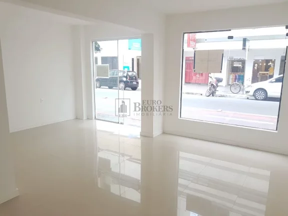 Imagem Sala comercial no Centro de Balneário Camboriú.