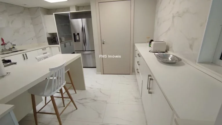 Imagem Apartamento de luxo para locação no Jardim Europa de 271m².