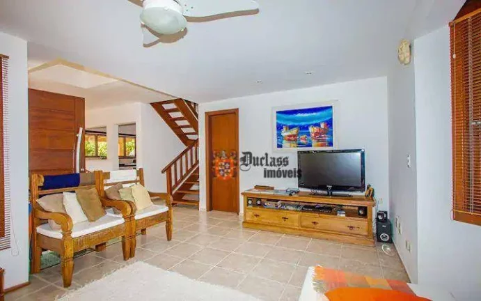 Imagem Sobrado com 4 dormitórios à venda, 216 m² por R$ 3.600.000,00 - Cambaquara - Ilhabela/SP