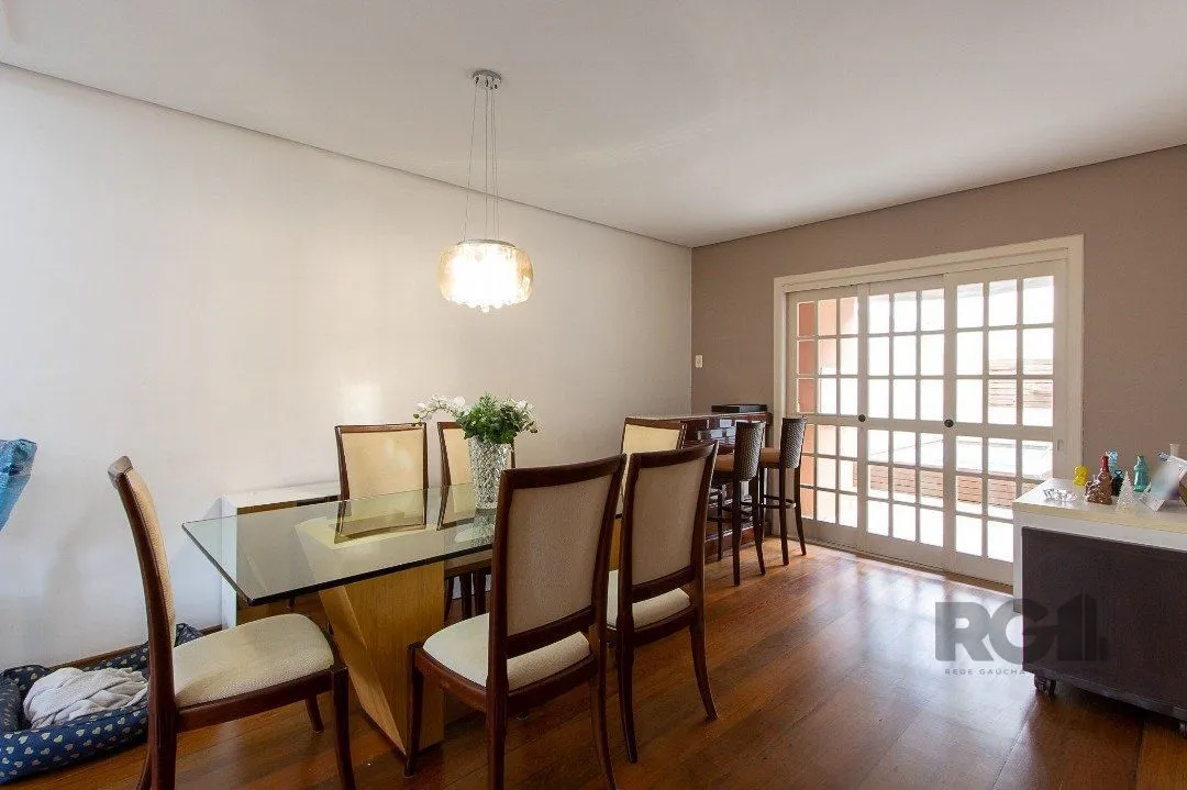 Imagem Casa em condomínio à venda, 4 quartos, 2 suites, 2 vagas - Bairro Tristeza