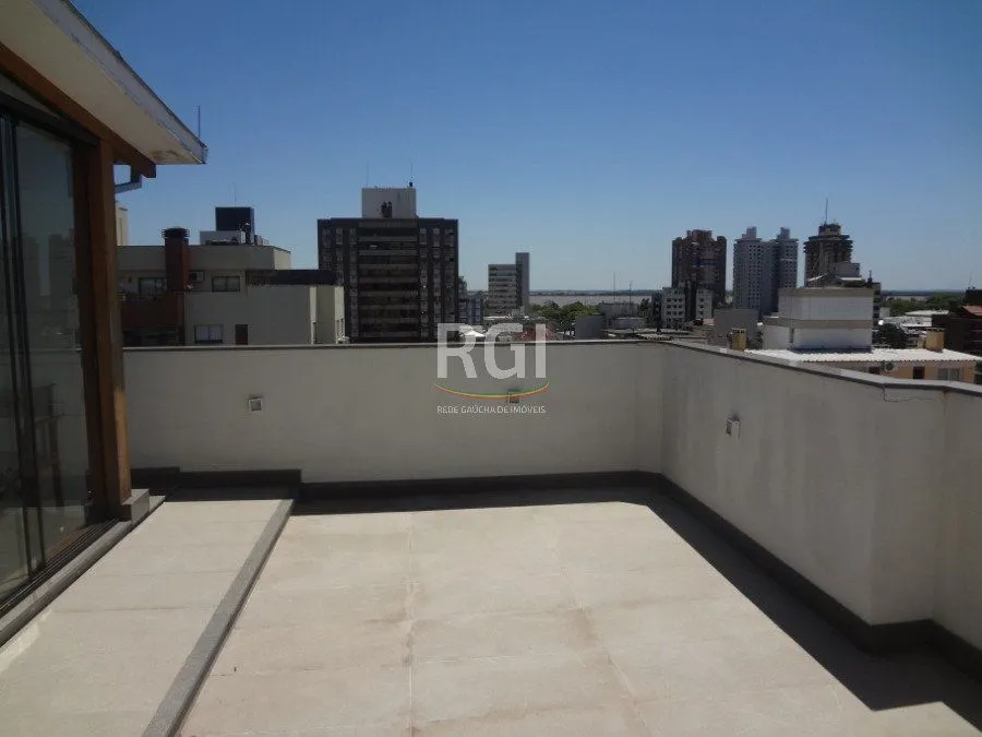 Imagem Cobertura para Venda - 267m², 3 dormitórios, sendo 1 suites, 2 vagas - Menino Deus