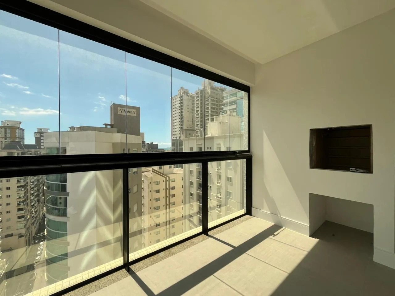 Imagem Apartamento com vista para o mar à venda com 137m2 por R$ 2.633.367,00