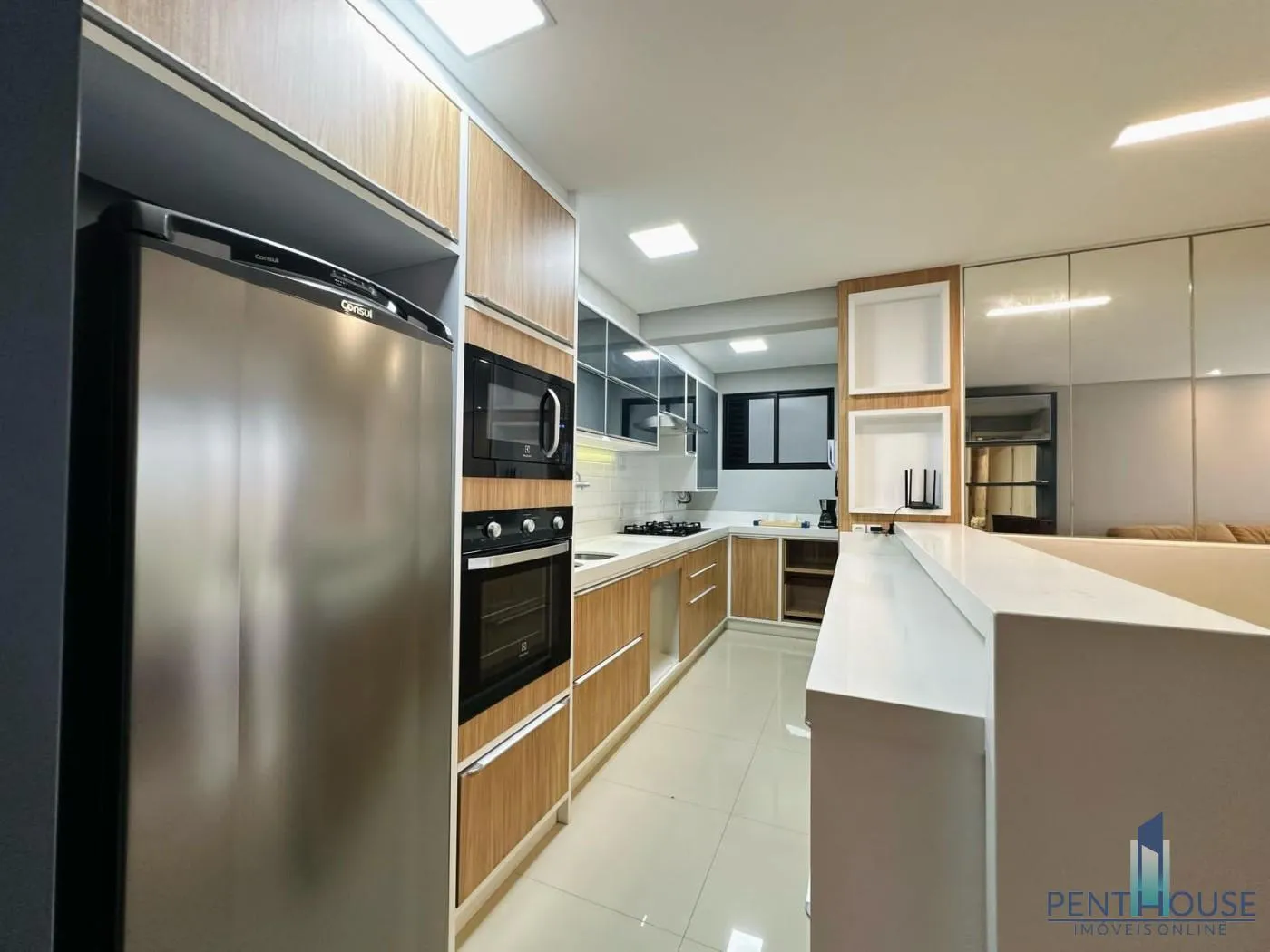 Imagem Apartamento com Terraço para Venda em Balneário Camboriú, Praia dos Amores, 2 dormitórios, 2 suítes, 3 banheiros, 2 vagas