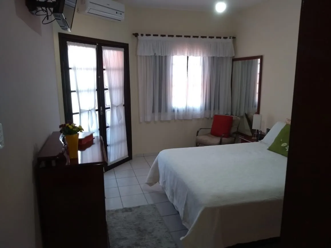 Foto do imóvel Casa à venda 2 Quartos, 2 Suites, 2 Vagas, 125M², Residencial Ouro Verde, Pindamonhangaba - SP