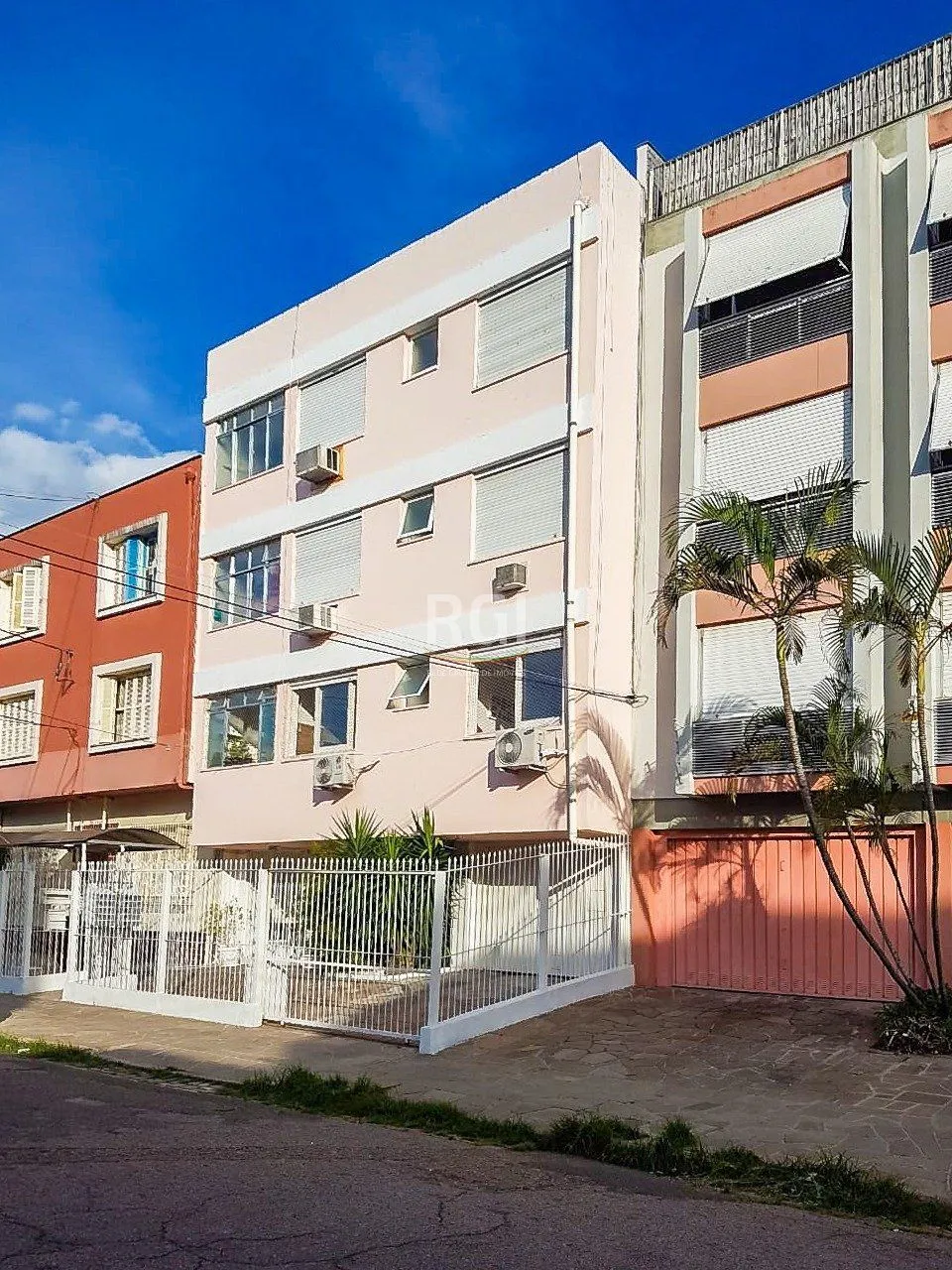 Imagem Apartamento para Venda - 42m², 1 dormitório, 1 vaga - Cidade Baixa