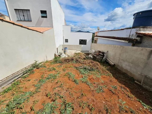 Imagem Casa à Venda