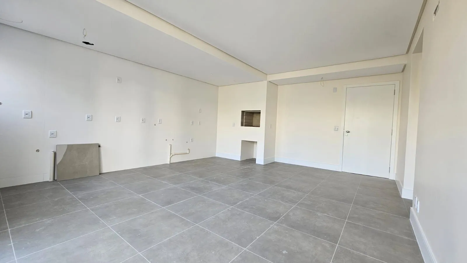 Imagem Apartamento Novo com 2 Vagas e Sacada na Chácara das Pedras