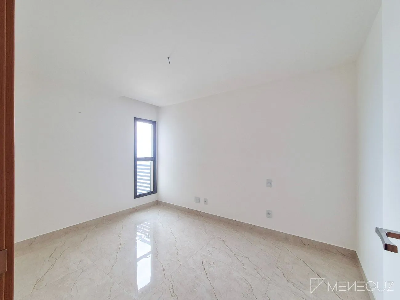 Imagem Apartamento 3 Quartos na Beira Mar da Praia do Morro - Prédio Novo com Lazer na Cobertura