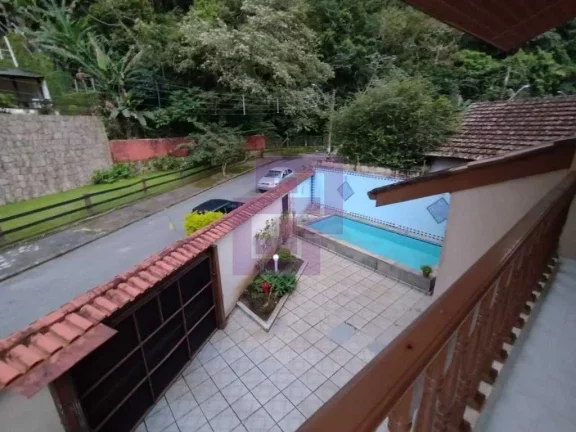 Imagem Casa Pitangueiras com piscina e churrasqueira!!!