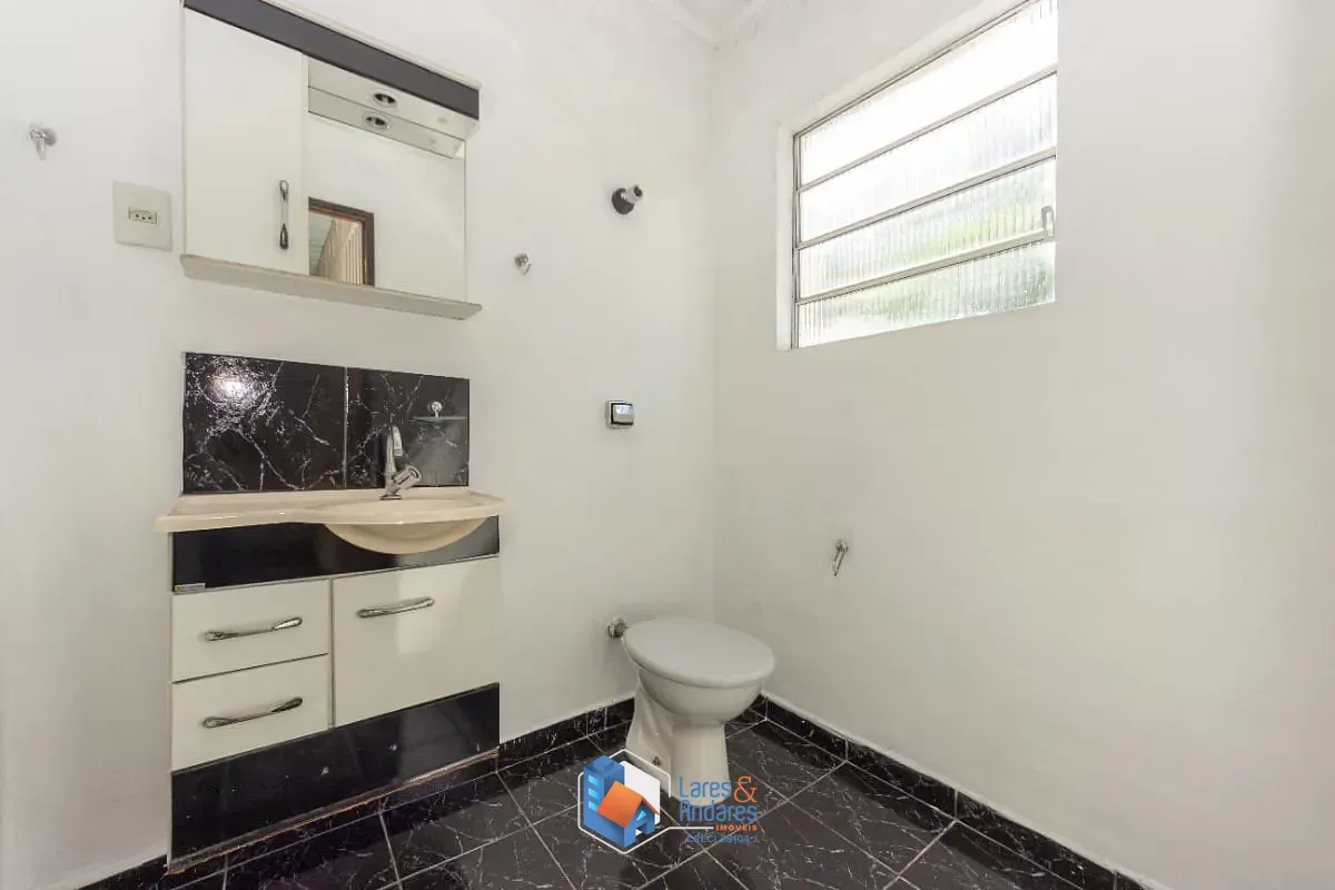 Imagem Casa para venda em Parque Santo Antônio com 5 quartos, 210m²