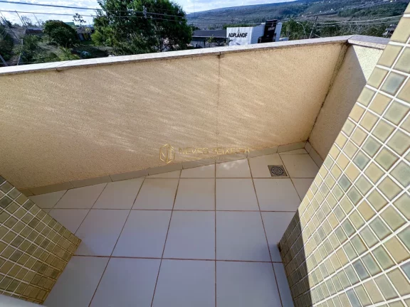 Imagem Excelente apartamento com armários em todos os cômodos, com área de lazer completa.