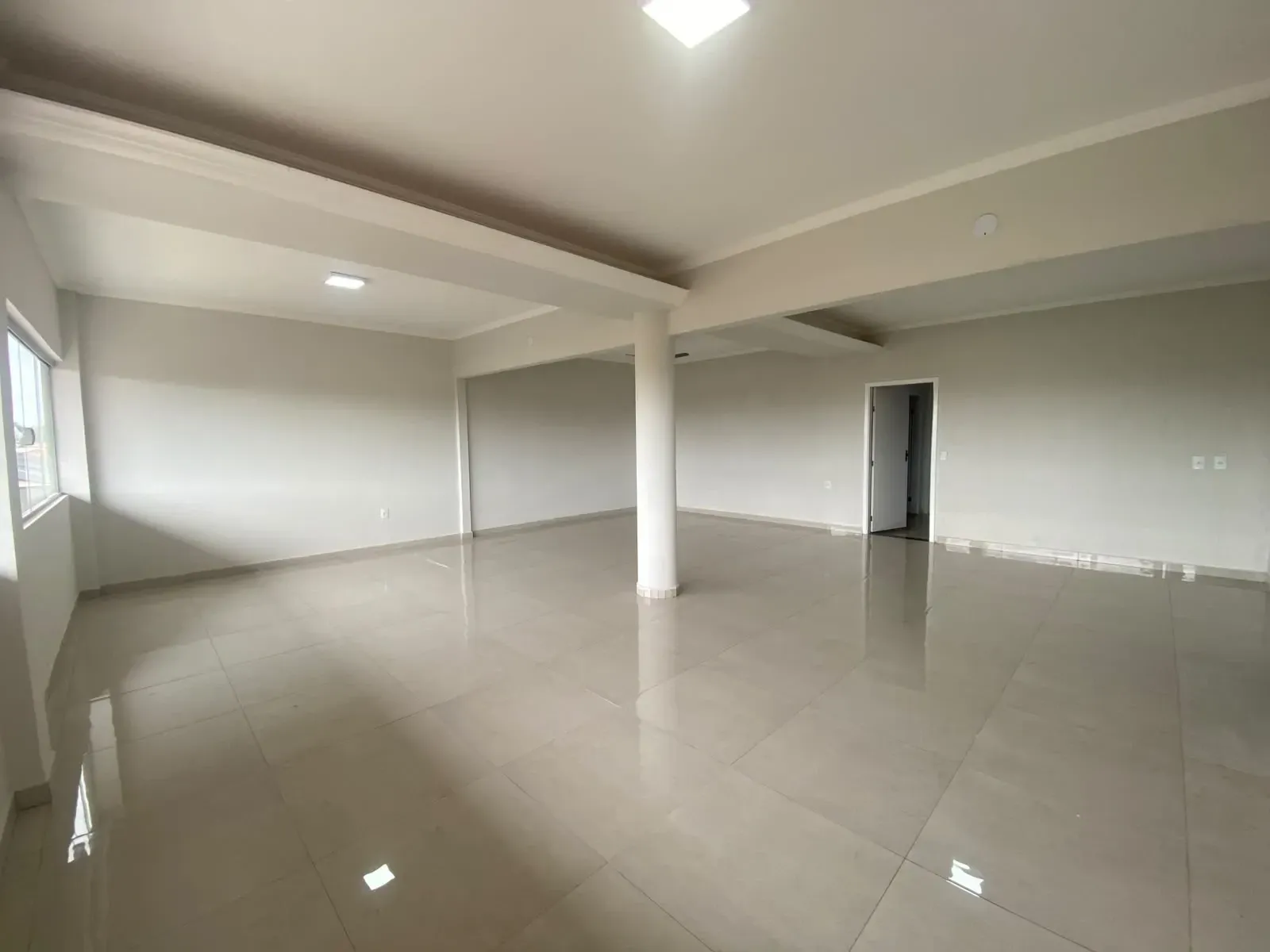 Foto do imóvel: Sobrado com 5 Quartos à Venda, 340 m² em Jardim Manoel del Arco