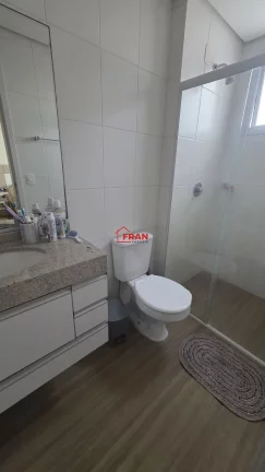 Imagem Apto 2 dorm/suíte com 65m²1 vaga de garagem Bairro Trindade.