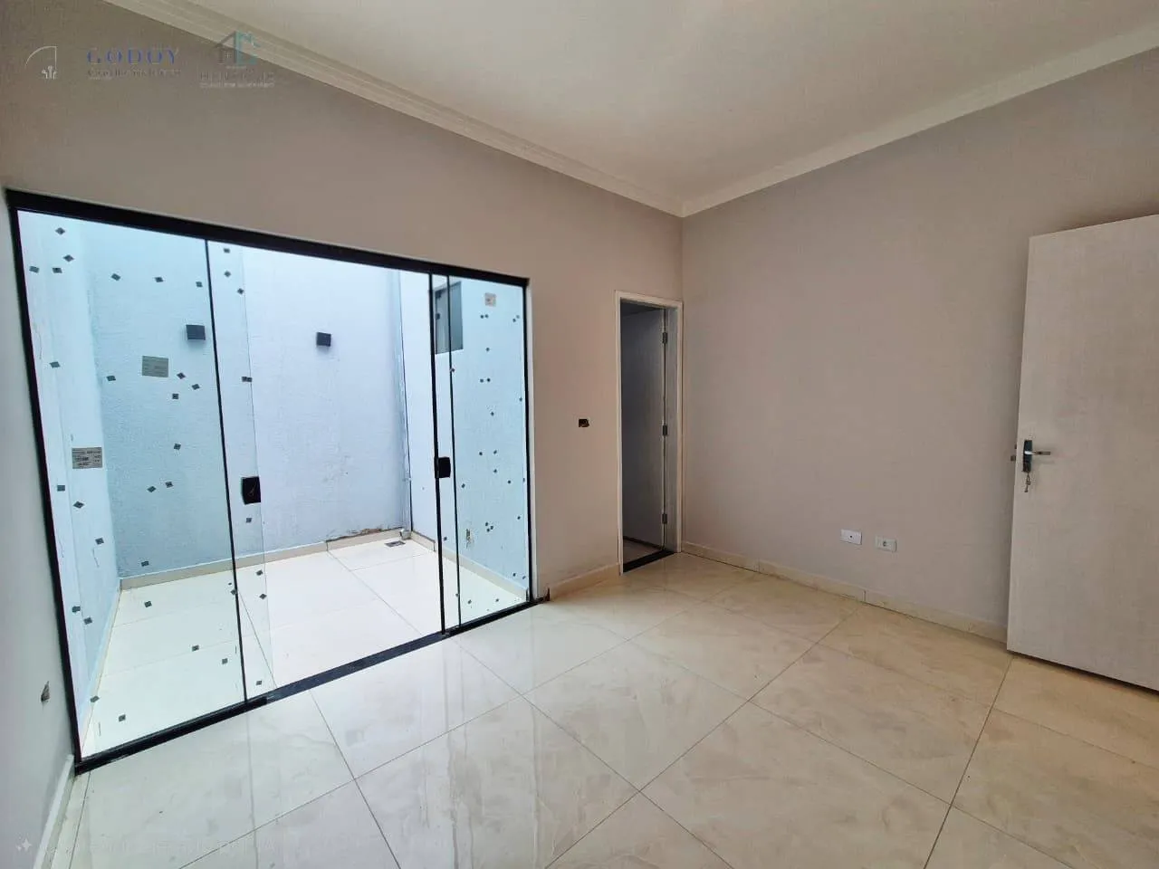 Imagem Casa moderna com excelente padrão de acabamento e localização privilegiada.