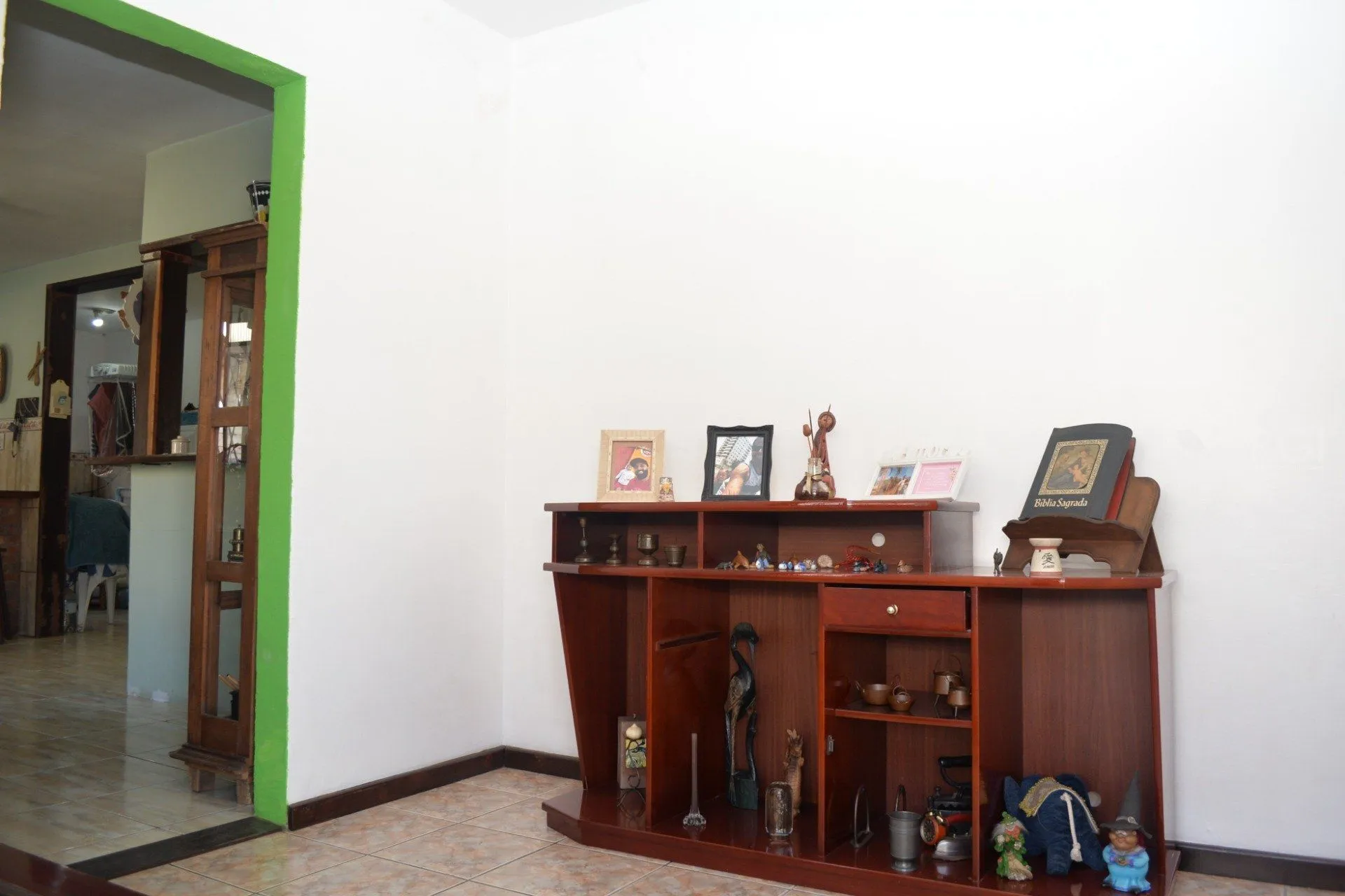 Imagem Sobrado para Venda - 168m², 4 dormitórios, 6 vagas - Jardim Sabará