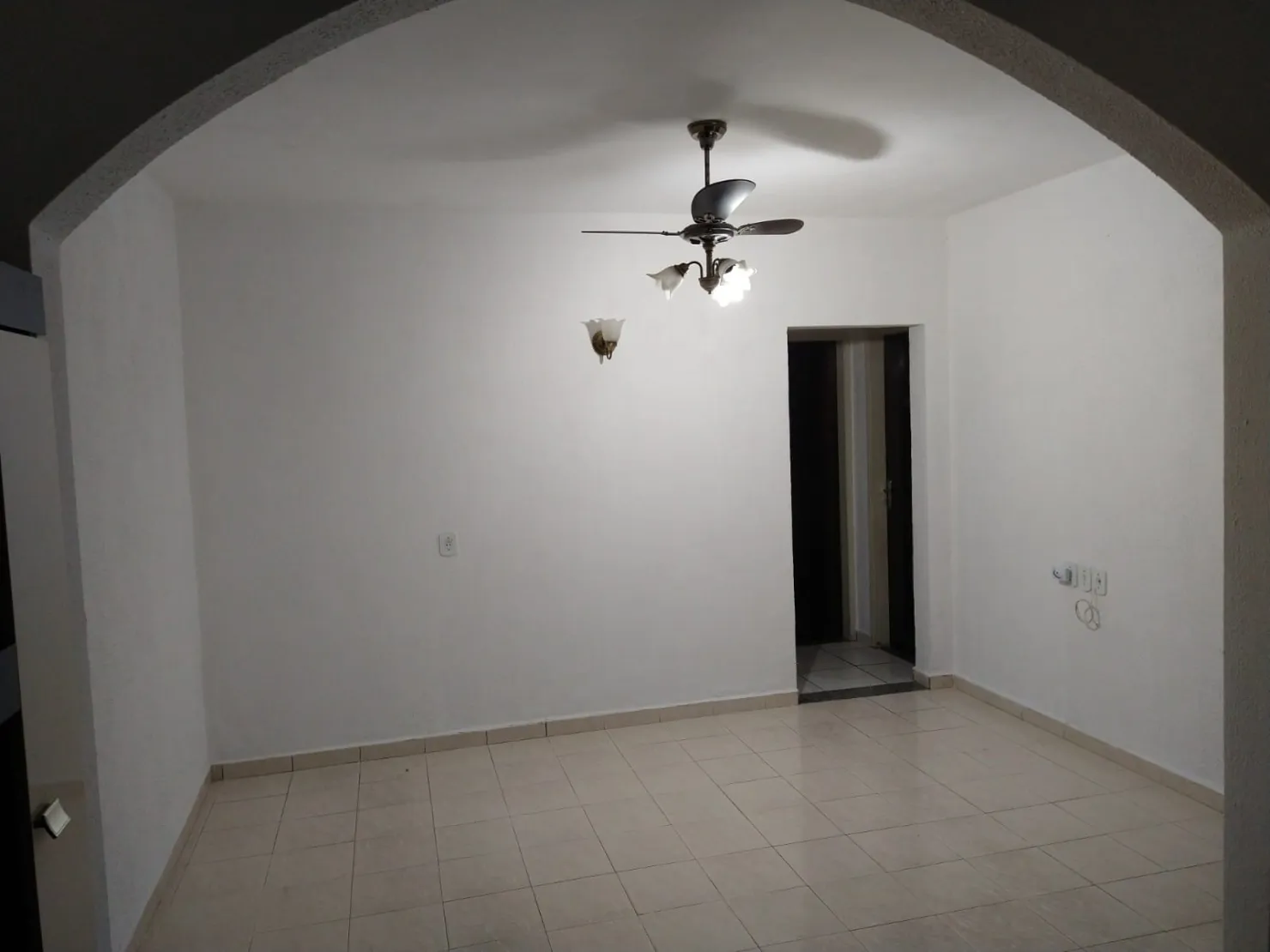 Imagem Casa à venda 3 Quartos, 3 Vagas, 250M², Parque Jaraguá, Taubaté - SP