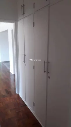 Imagem Apartamento de luxo à venda em São Paulo-SP, na Vila Nova Conceição: 3 quartos, 1 suíte, 3 salas, 3 banheiros, 2 vagas, 150m².