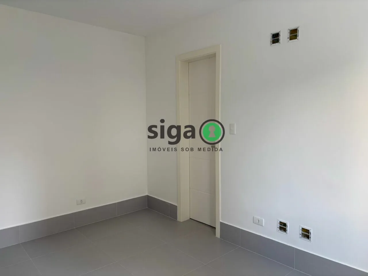 Imagem Casa à Venda - 220 m², 3 Suítes e Alto Padrão na Saúde!