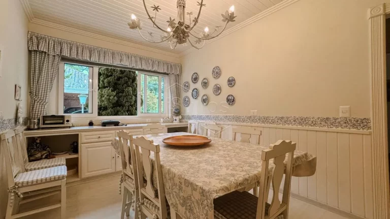 Imagem Casa de Condomínio em Campos do Jordão