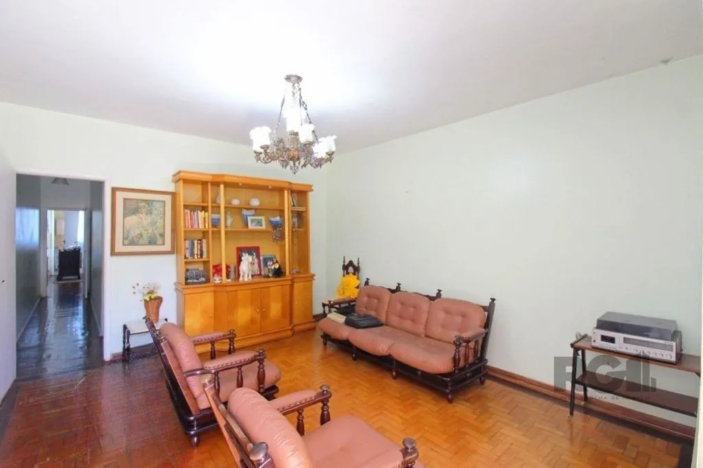 Imagem Casa 4 Dormitórios Bairro Teresópolis