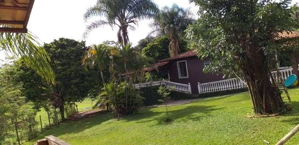 Vendo Sítio Espetacular em Itatiaiuçu/MG ,com 8.000 m² de área total,