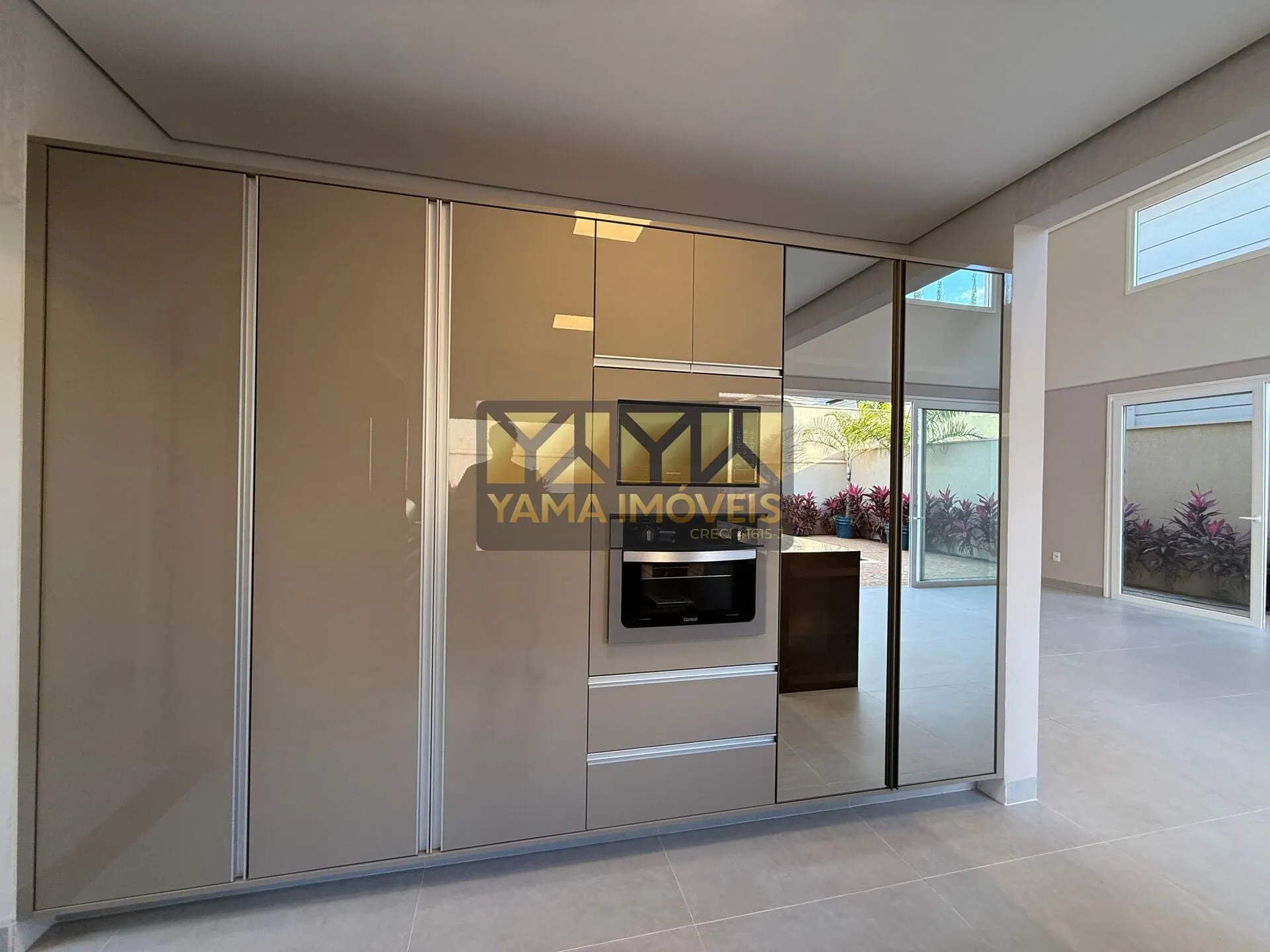 Imagem Condomínio Bela Vista - Casa Térrea no Condomínio Bela Vista - 4 Suítes - Piscina - Jardim Olhos D'Água