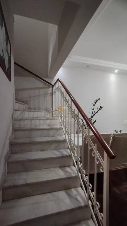 Imagem Casa em Condomínio para Venda em Teresópolis / RJ no bairro Agriões