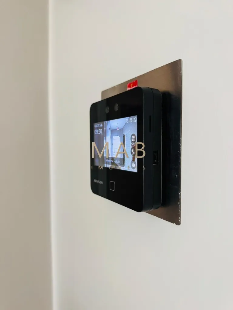 Imagem APARTAMENTO DIFERENCIADO NA CACHOEIRA DO BOM JESUS | 2 DORMITÓRIOS | 2 VAGAS DE GARAGEM | FINANCIÁVEL Se você procura um imóvel que reúna conforto, p