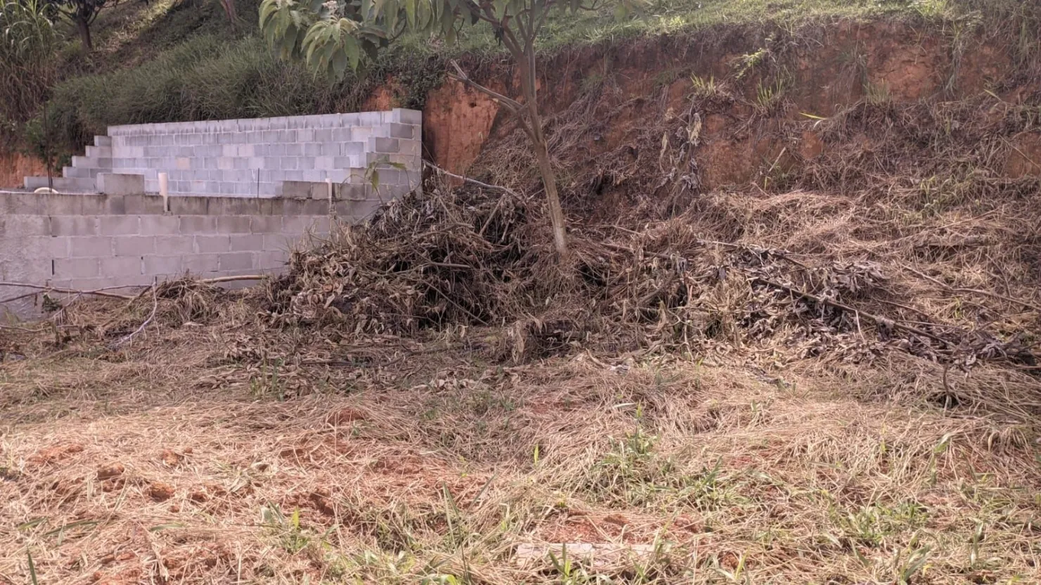 Imagem Terreno em condomínio à Venda, Parque São Domingos, Pindamonhangaba, SP