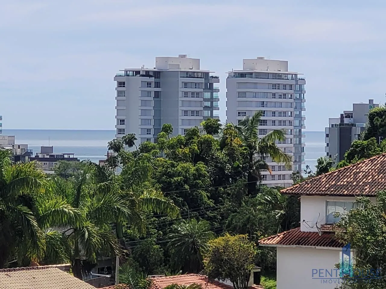 Imagem Apartamento Zona Central para Venda em Balneário Camboriú, Praia dos Amores, 2 dormitórios, 2 suítes, 2 banheiros, 1 vaga