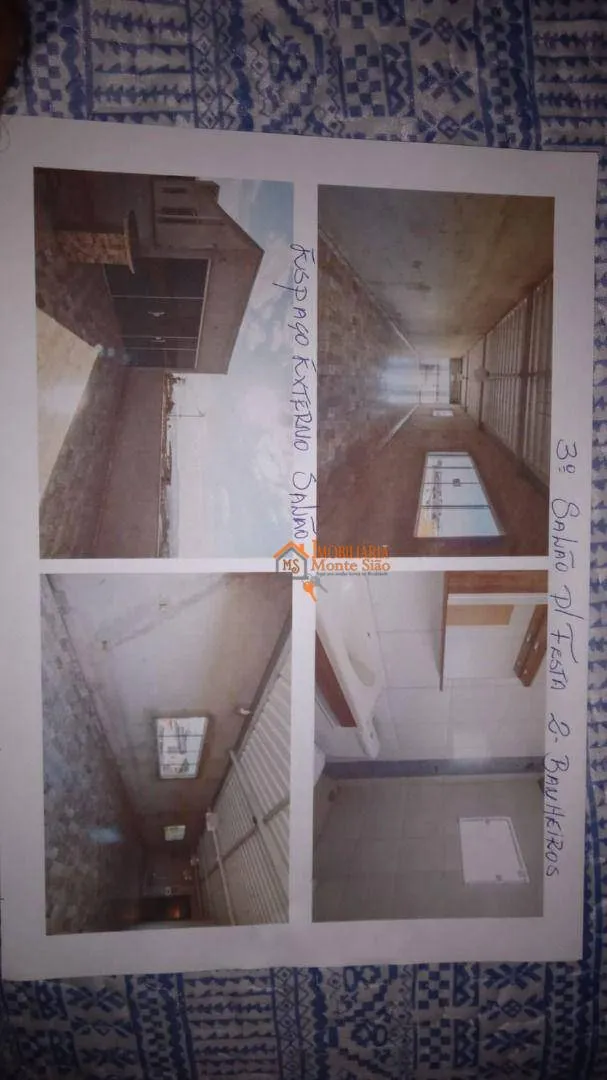 Imagem Casa com 3 dormitórios à venda, 258 m² por R$ 693.000,00 - Jardim Cumbica - Guarulhos/SP