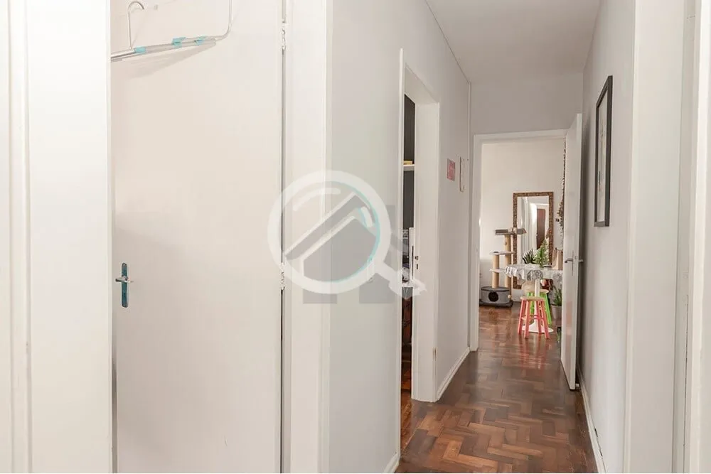 Imagem Descubra seu novo lar ao se encantar com este espaçoso apartamento de 81m², situado no coração d...