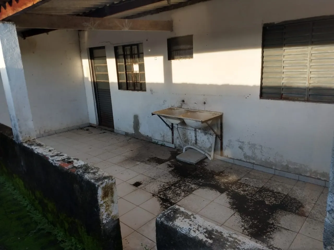 Imagem Casa à venda 2 Quartos, 2 Vagas, 255M², Conjunto Habitacional Terra dos Ipês II (Fase I), Pindamonhangaba - SP