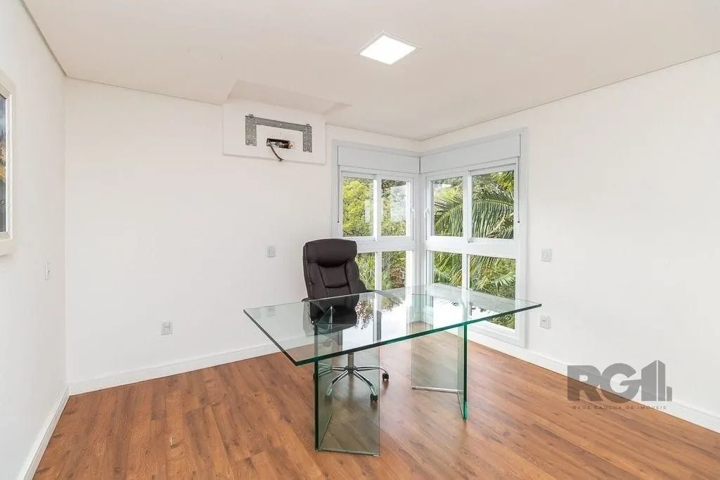 Imagem Excelente cobertura de 238m² com 3 dormitórios e 2 vagas.