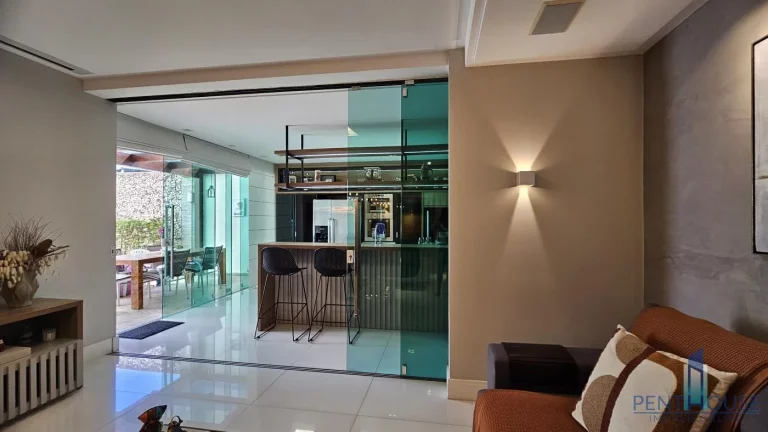 Imagem Apartamento com Terraço para Venda em Balneário Camboriú, CENTRO, 3 dormitórios, 1 suíte, 2 banheiros, 3 vagas