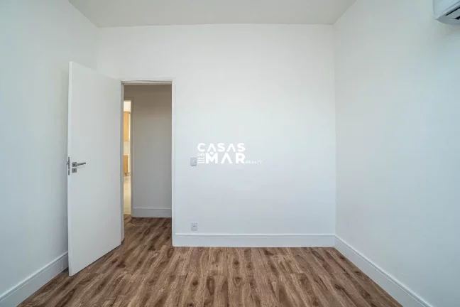 Imagem Imperdível! Apartamento à venda na Barra da Tijúca, Rio de Janeiro-RJ: 4 quartos, 1 suíte, 4 banheiros, 1 vaga, 130m².