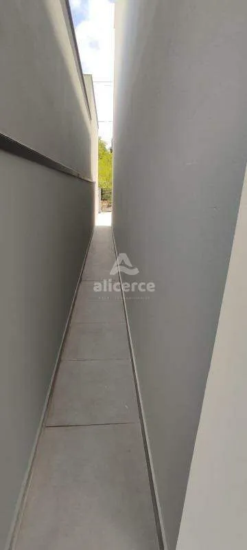 Imagem Sobrado à venda com 2 quartos 2 suítes, 84m² em Potecas São José