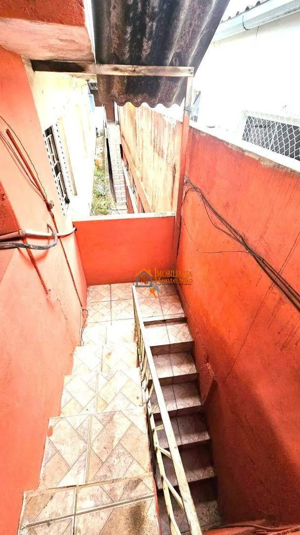 Imagem Sobrado com 6 dormitórios à venda, 355 m² por R$ 440.000,00 - Cidade Parque Alvorada - Guarulhos/SP