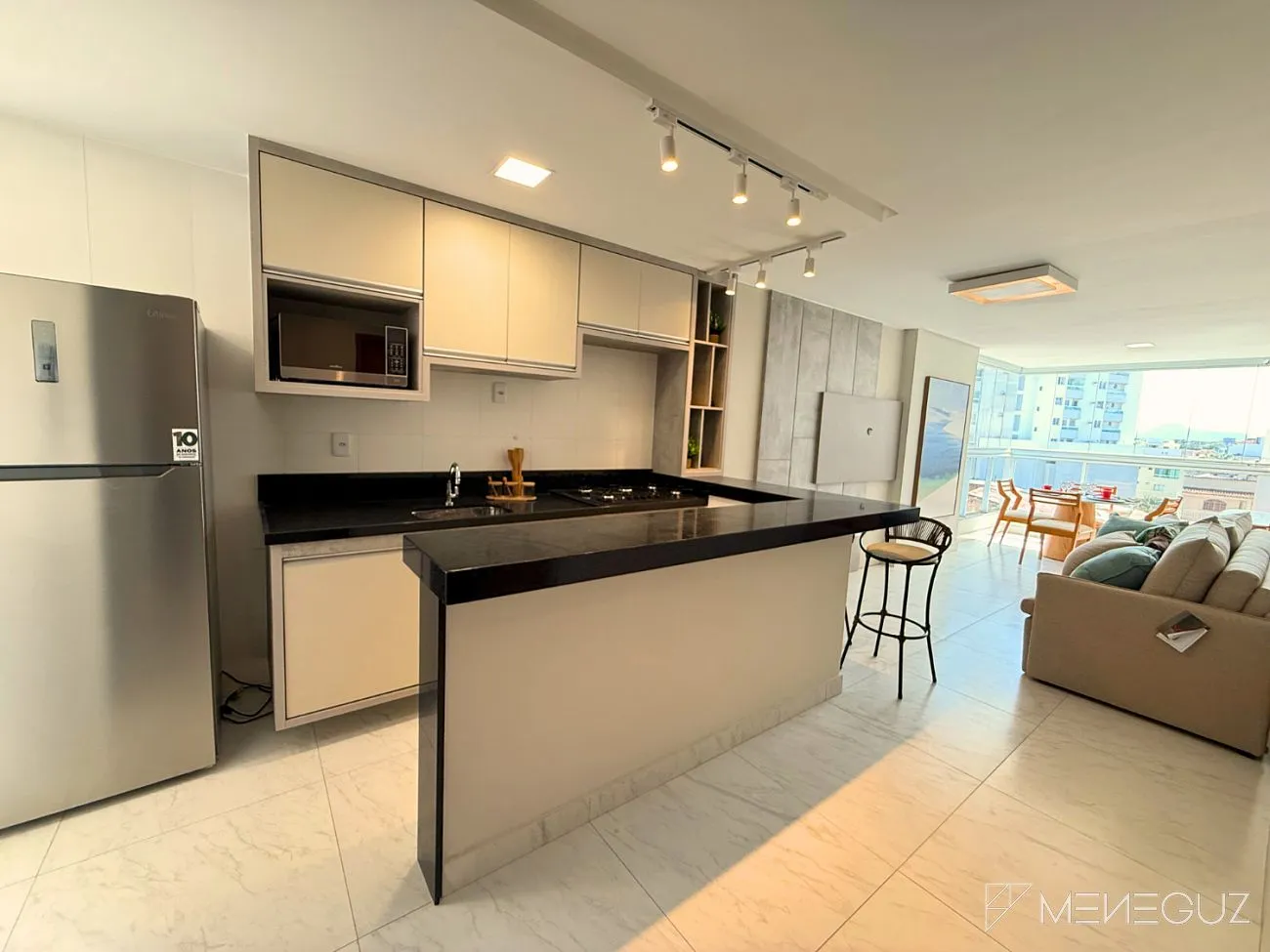 Imagem Exclusividade e pronto para morar: Apartamento 3 quartos no Solar do Porto com vista mar