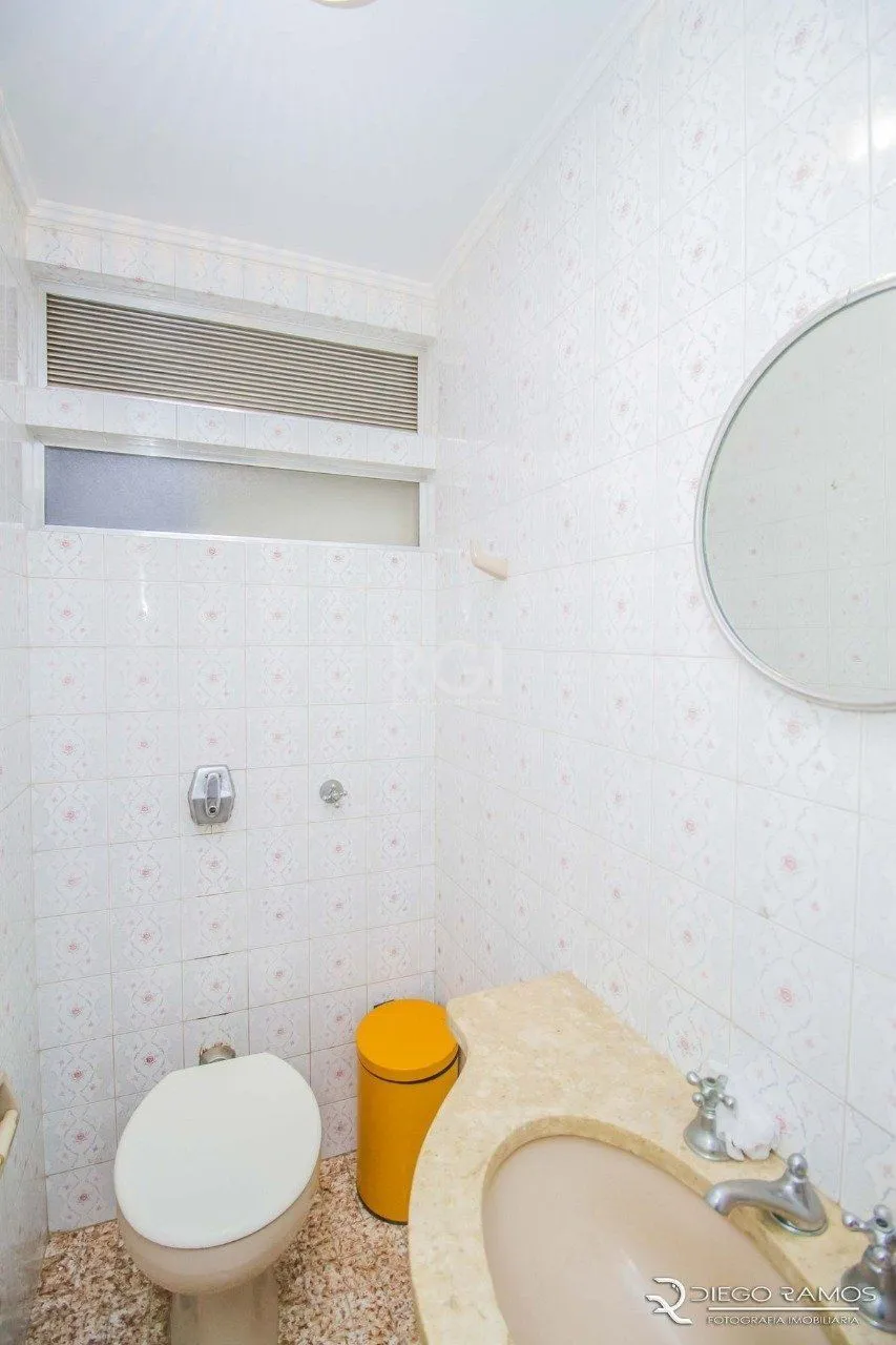 Imagem Apartamento para Venda - 96m², 3 dormitórios, 1 vaga - Menino Deus