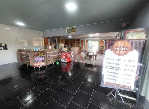 Imagem Imóvel Comercial a venda, atualmente com restaurante em funcionamento.