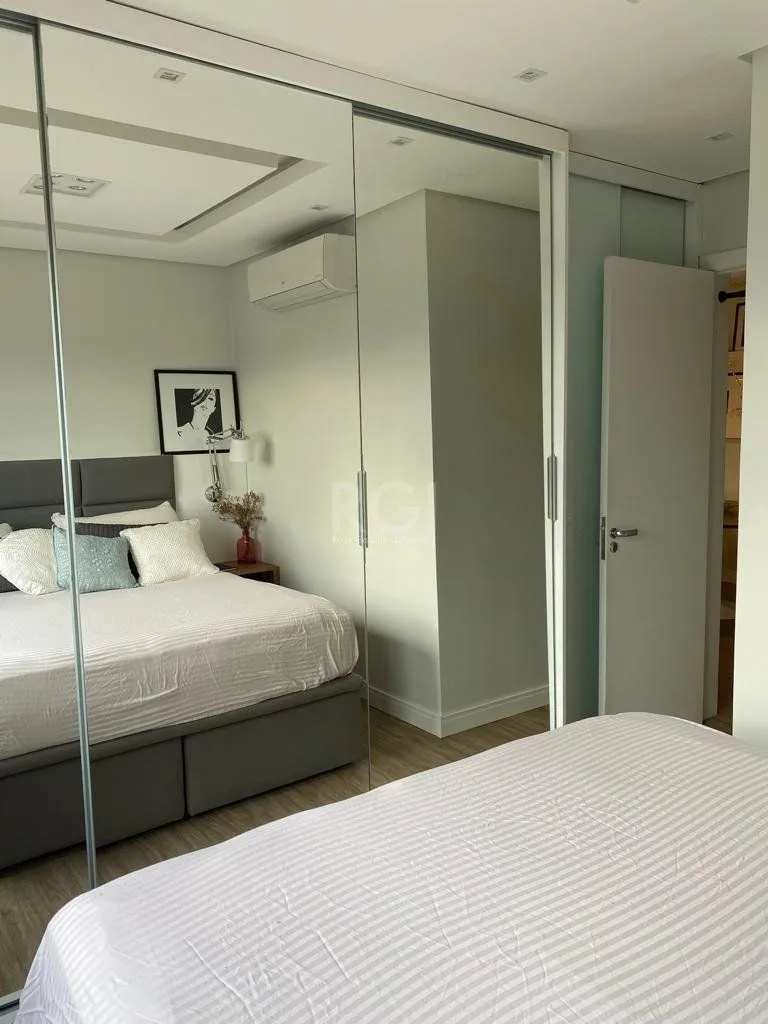 Imagem Excelente apartamento mobiliado de 2 dormitórios e 1 vaga de garagem