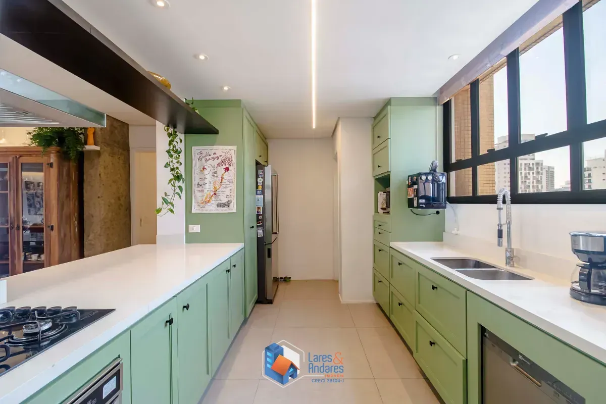 Imagem Apartamento para venda em Pinheiros com 3 quartos, sendo 1 suíte, 165m²