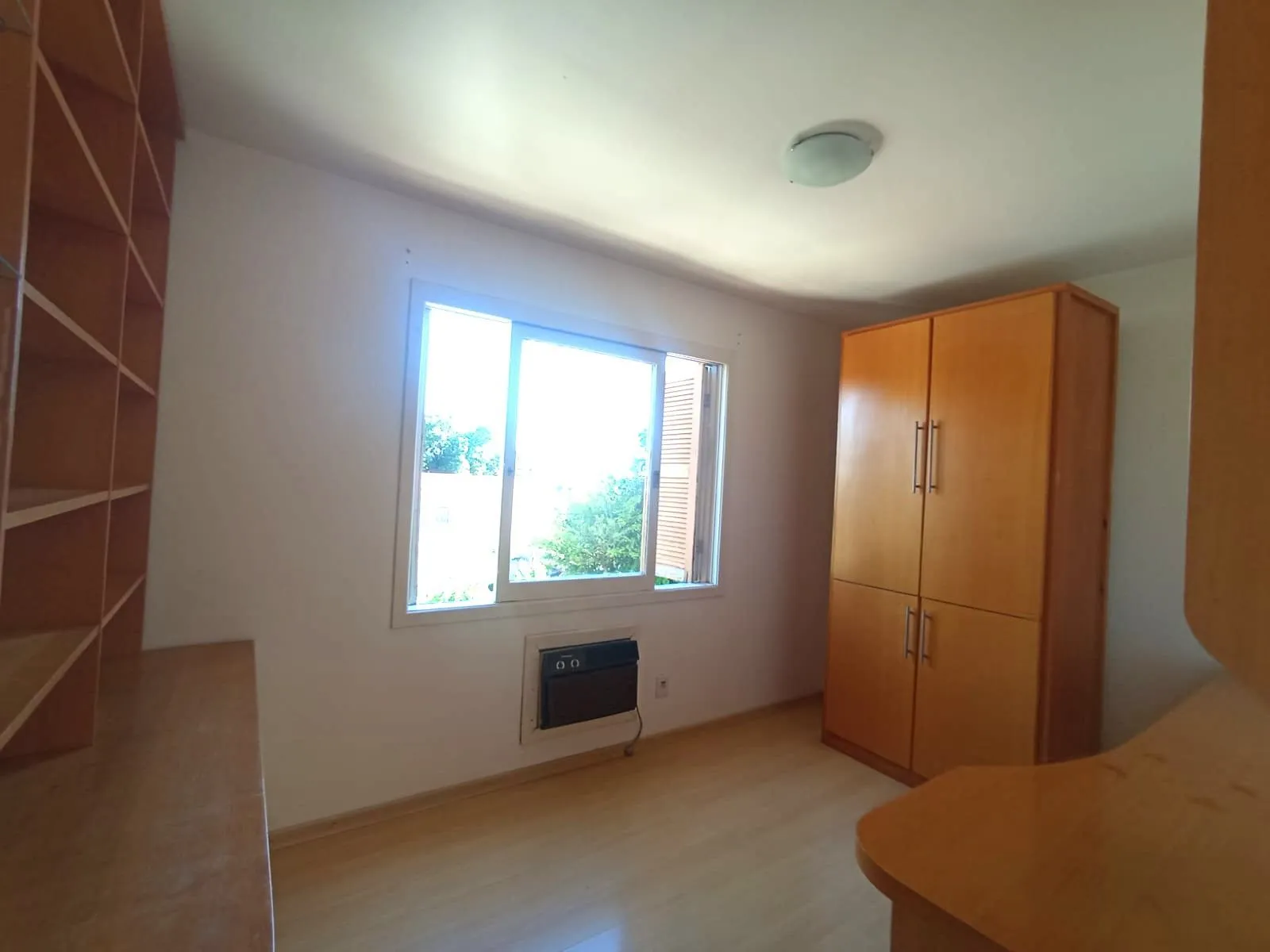 Imagem Apartamento no bairro Teresópolis de 2 dormitórios e vaga DESOCUPADO