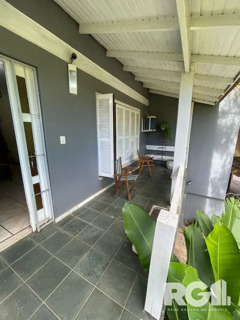 Imagem Linda Casa com cinco dormitórios na Vila Nova