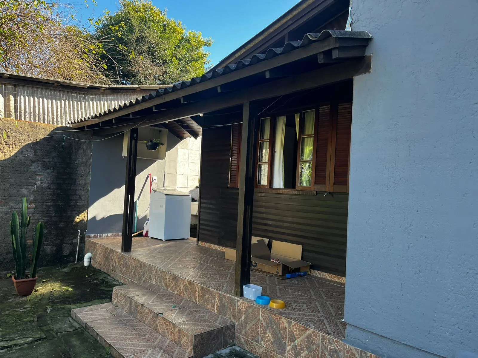 Imagem Terreno de 326m², com 02 casas de Madeira em excelentes condições, Passo d'areia