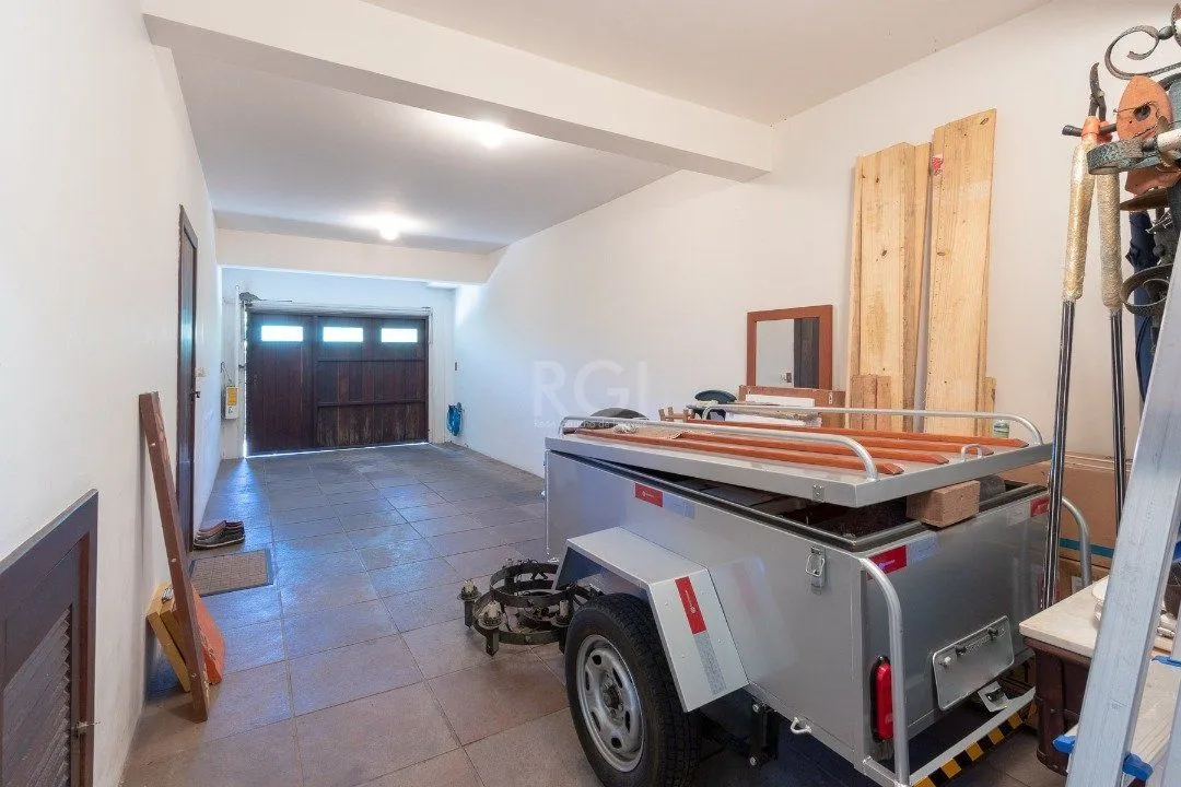 Imagem Casa Condominio para Venda - 331.2m², 4 dormitórios, sendo 4 suites, 2 vagas - Tristeza